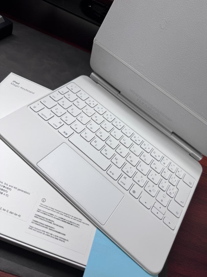 iPad Air (第5世代) 用 Magic Keyboard 日本語 Apple 11インチiPad Pro(第4世代)・iPad Air(第5世代)用 Magic