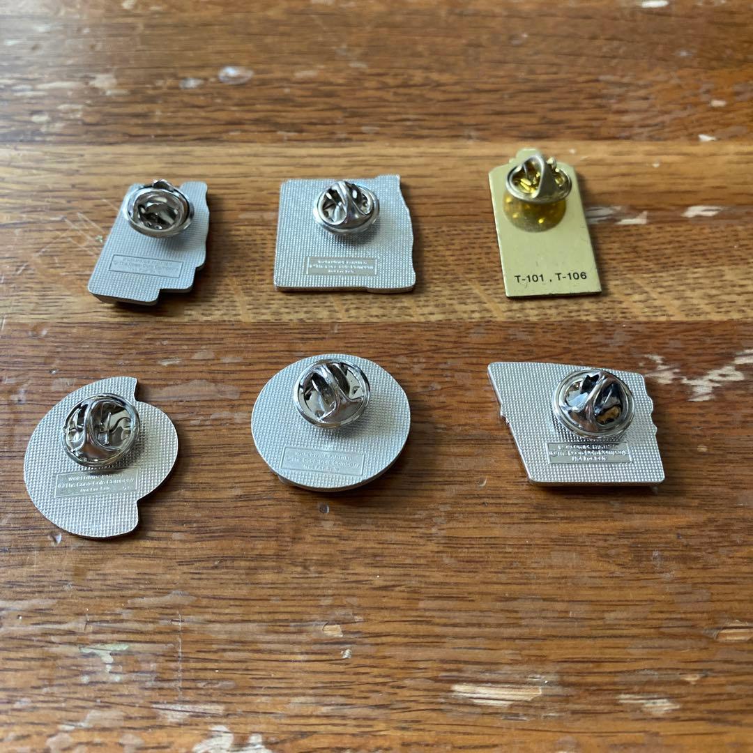 コカコーラとオリンピックのコラボピンバッジ - メルカリ