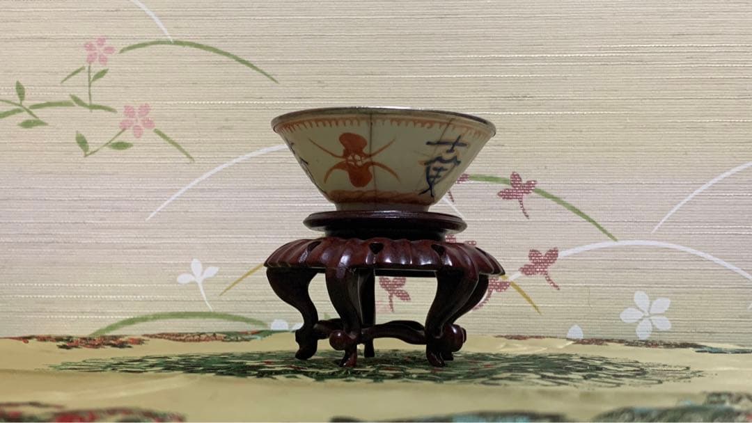 古渡　銀履輪　ビンテージ　中国明朝？薄手白地紅緑彩　猪口　茶杯　茶碗　湯呑