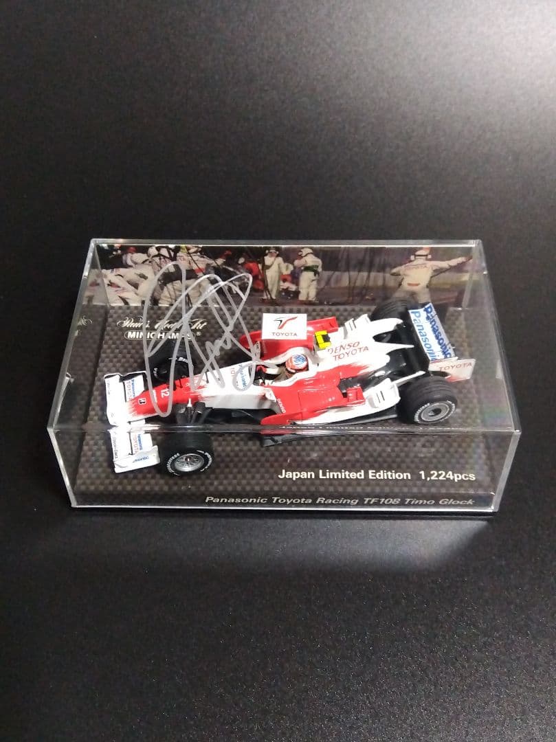 ミニチャンプス ティモ・グロック トヨタTF108 直筆サイン入り 1/43