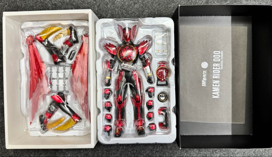 S.H.Figuarts（真骨彫製法） 仮面ライダーオーズ タジャドルコンボ