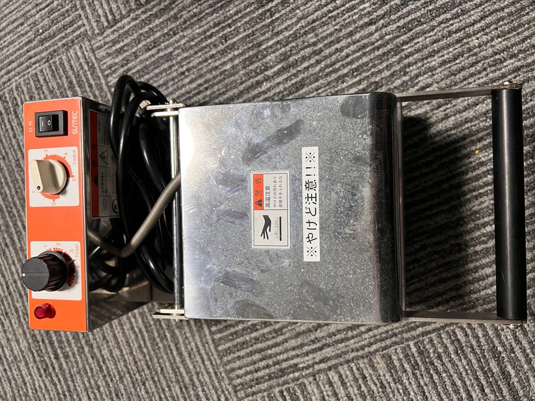 ワッフルメーカー ステンレス製 温度調節機能付き