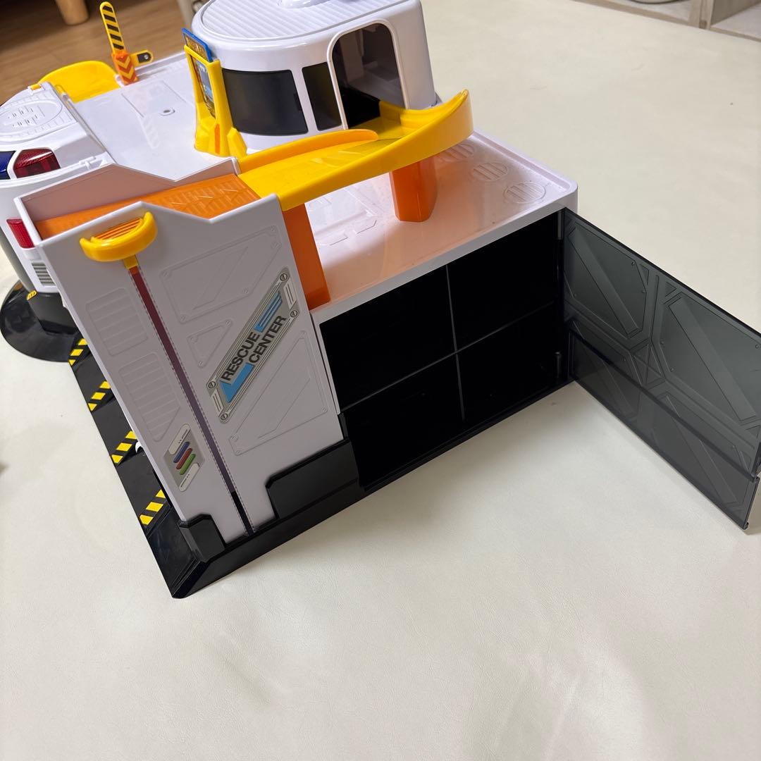 THE LITTLE BUS TAYO ちびっこバスタヨ 緊急出動センター