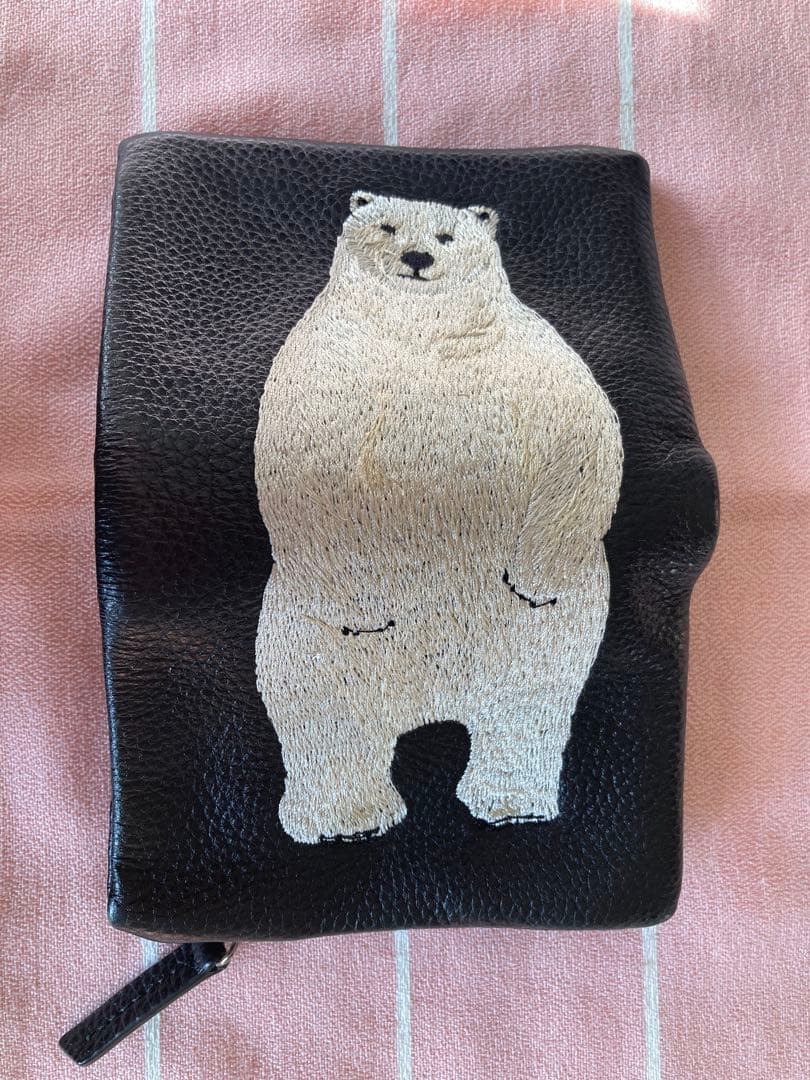 ⭐︎nori⭐︎イアパピヨネ　くま　 二つ折り財布　美品