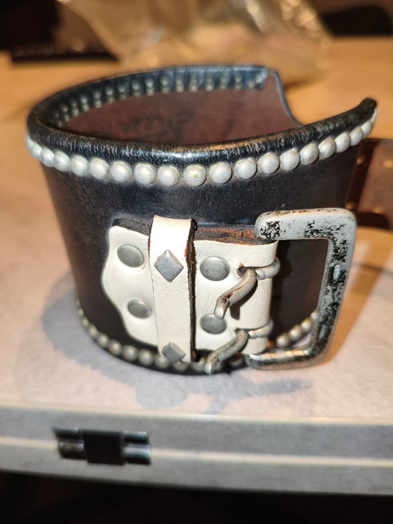 X*Z様 WOLF’S HEAD ウルフズヘッド スタッズ レザーブレス　ヴィン