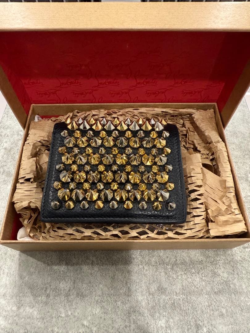 クリスチャンルブタン　2つ折り財布　ケース