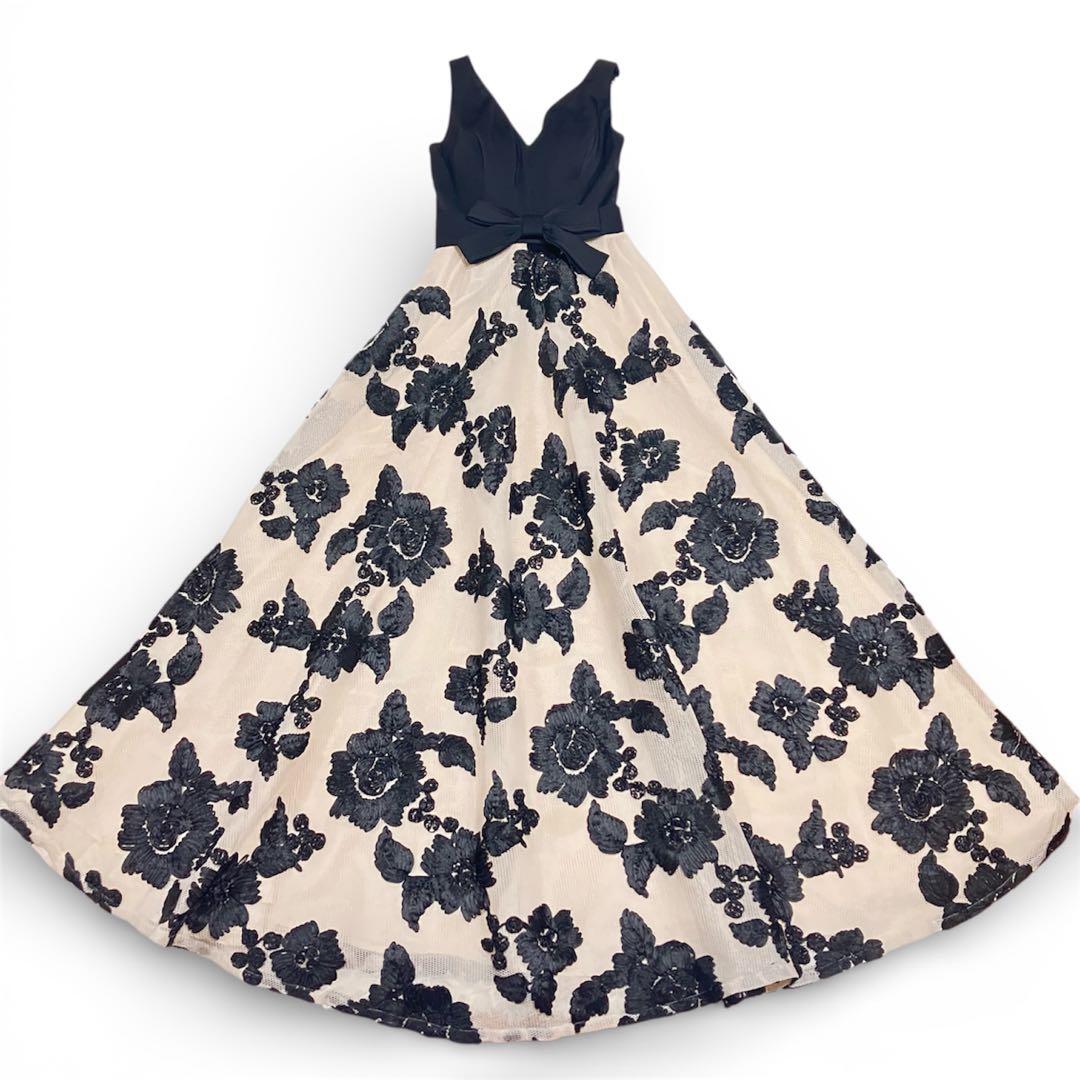 美品✨【SETTAN】パット入りAラインロングドレス　立体刺繍　結婚式　S