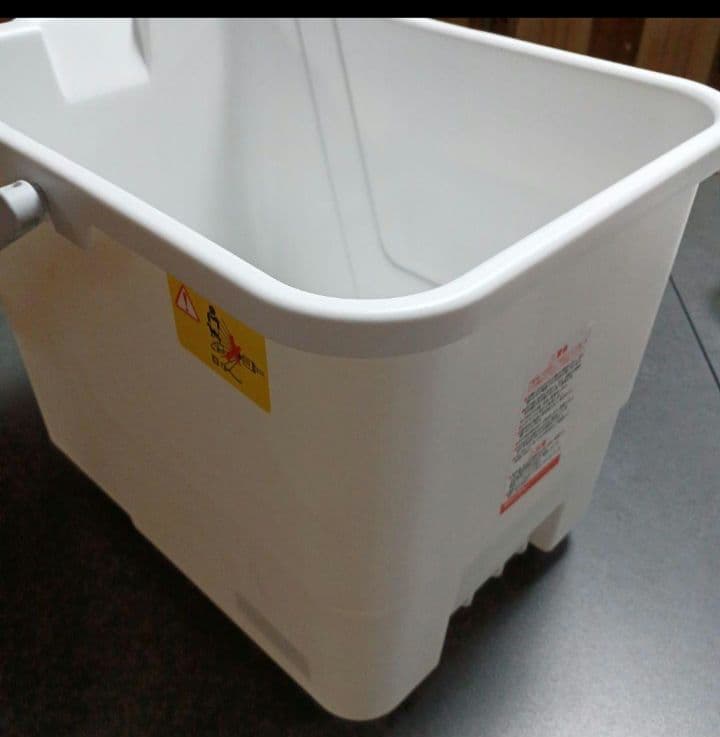 アイリスオーヤマ 高圧洗浄機 タンク 外壁 洗車 網戸 アウトドア 年末