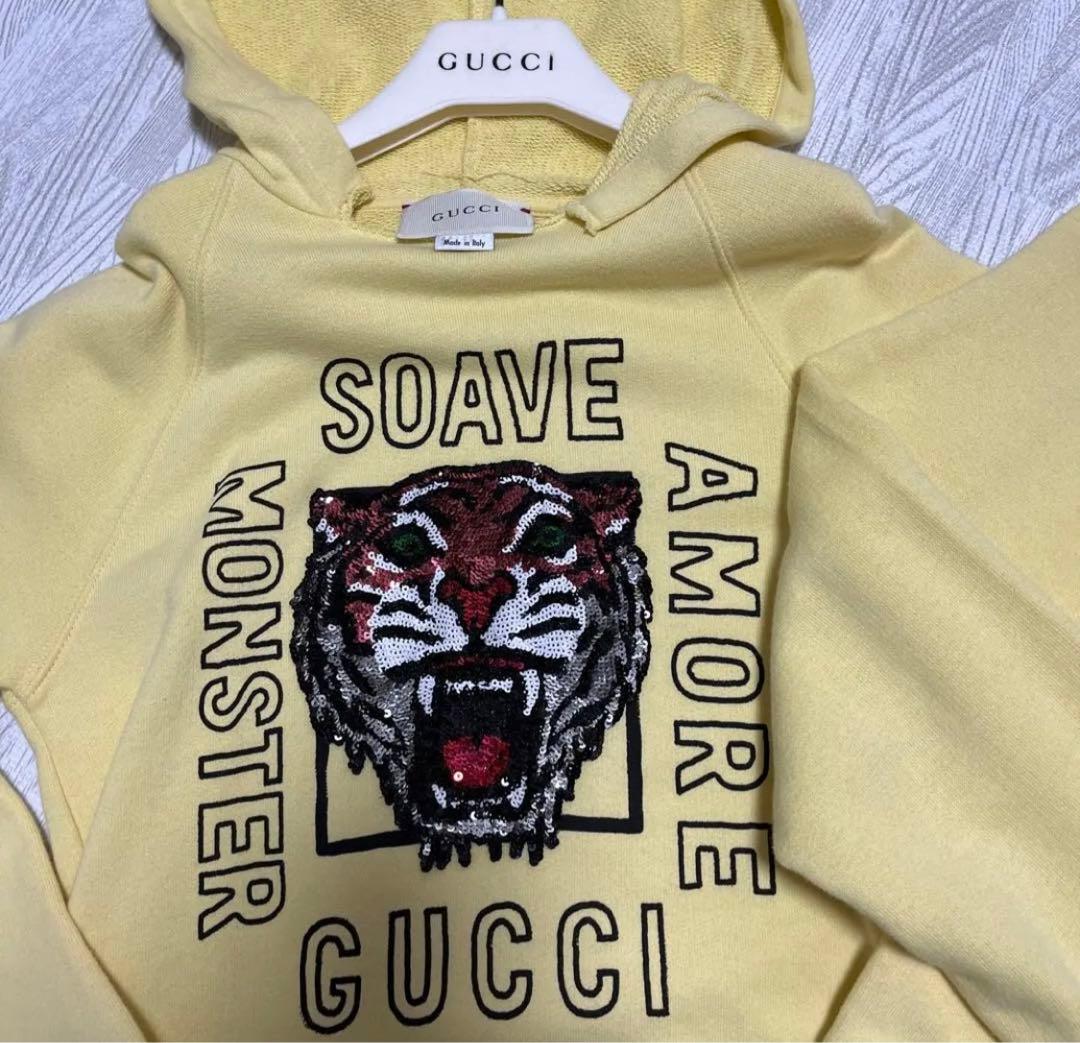 GUCCI チルドレン　　スパンコールパーカー