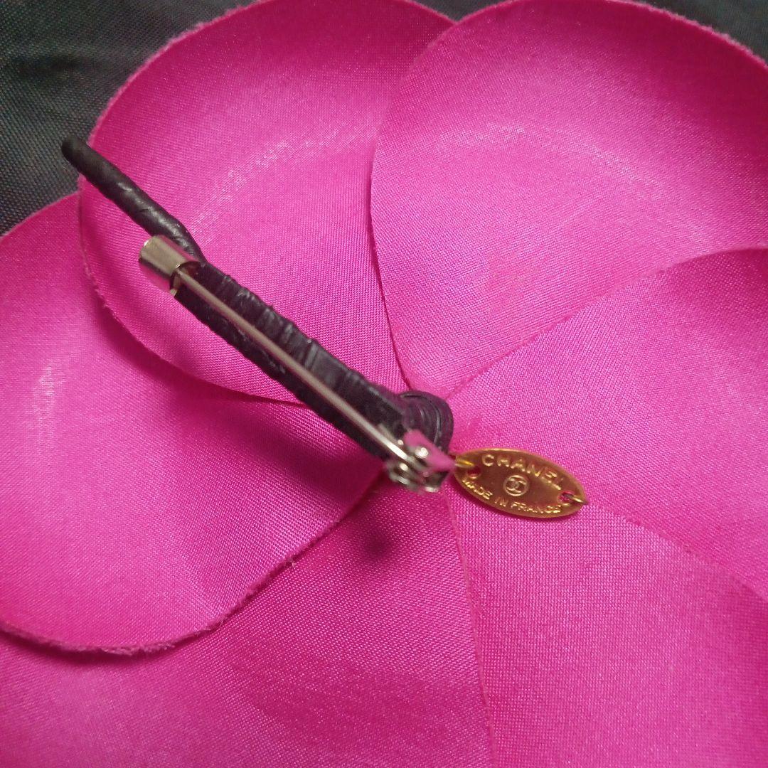 希少 レアカラー CHANEL カメリア フューシャピンク ブローチ コサージュ