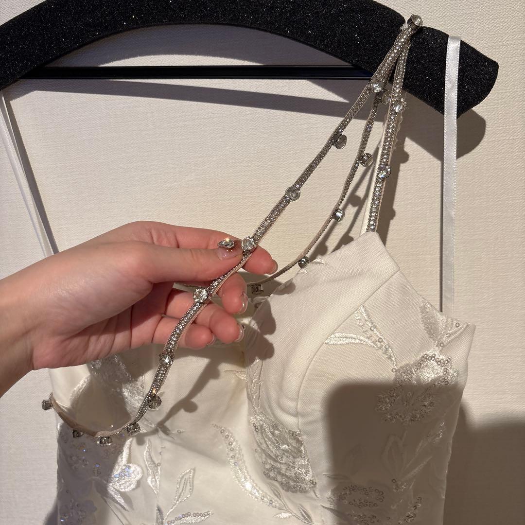 glossy アシンメトリービジューラインレースタイトミニドレス