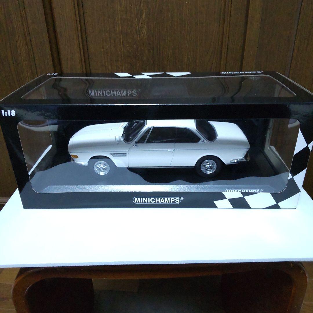 BMW 2800 CS 1968 ホワイト 1/18 ミニチャンプス