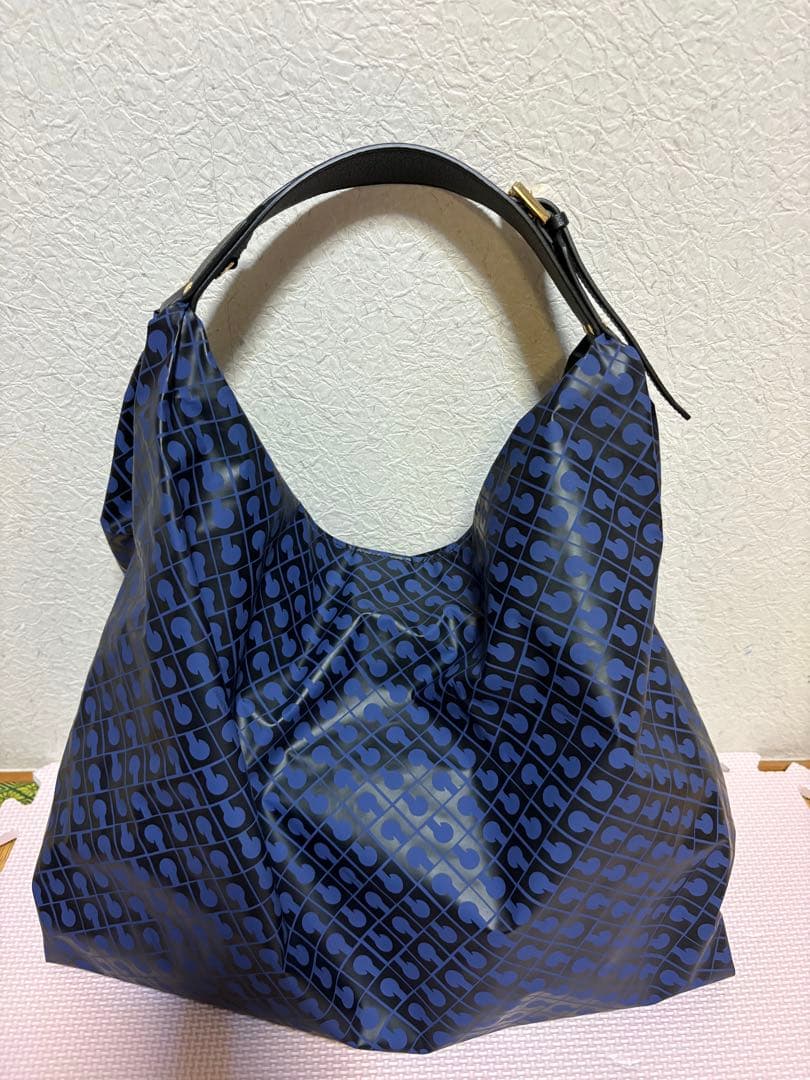 mitsurinさま ☆ソフティ☆ポーチ付きワンショルダー☆ネイビー