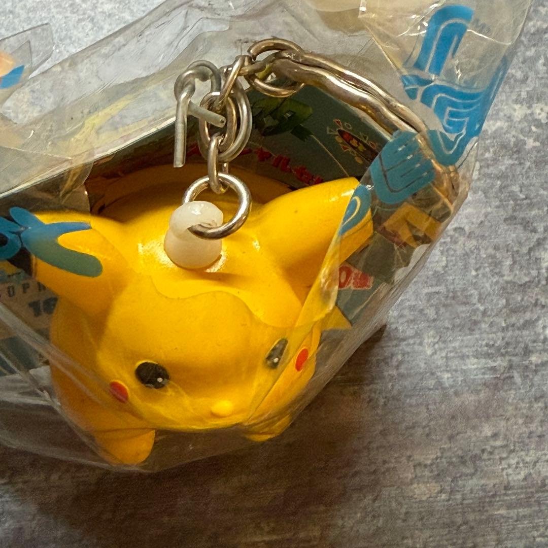 レトロ 激レア】1997年 ピカチュウ キーホルダー - メルカリ