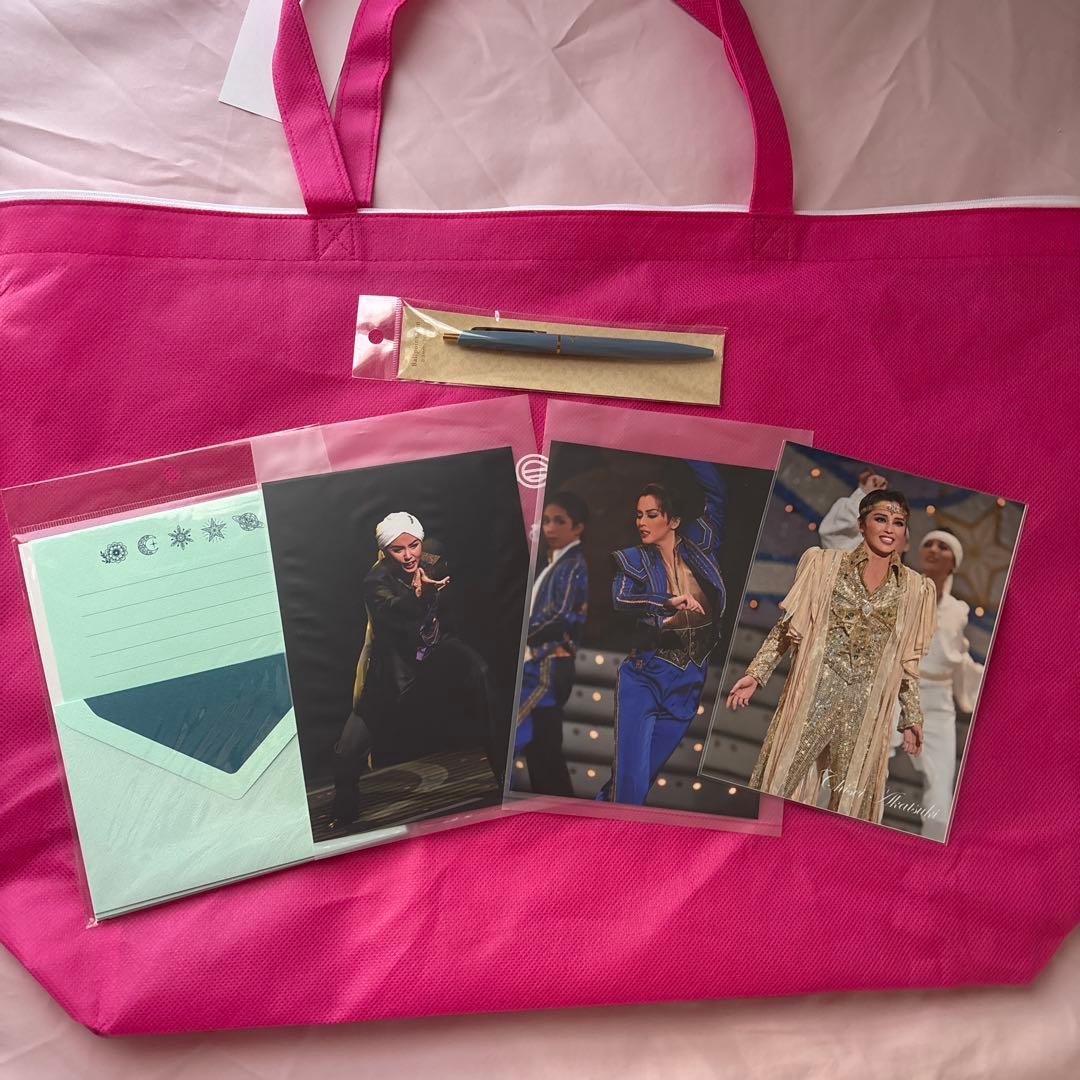 宝塚 星組 New Year Bag 2026 福袋 スターセット 暁千星 - メルカリ