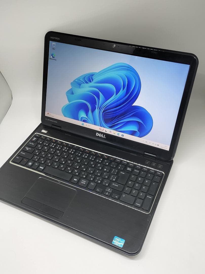 DELL】爆速 Corei7/SSD256GB ノートパソコン E11