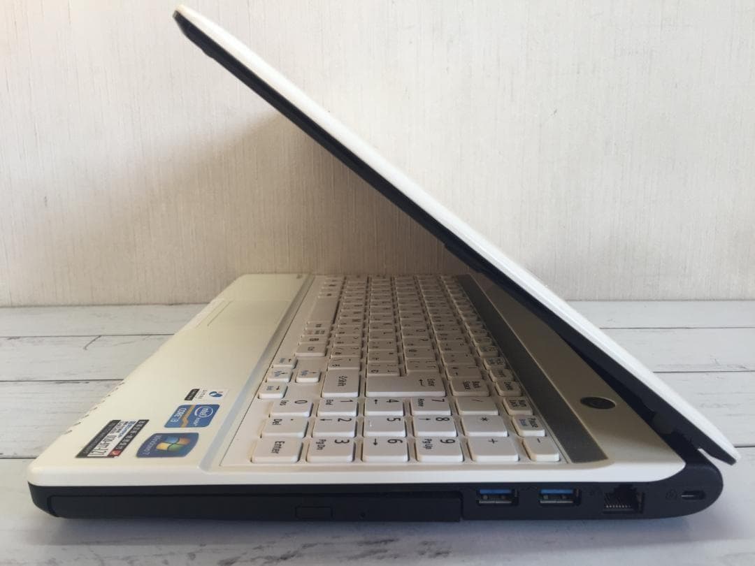 NEC PC-LM550FS3EW 13.3型液晶 コンパクト テンキ付きノート - メルカリ