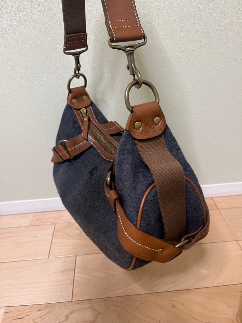 バーバリーブルーレーベル　ハンドバッグ