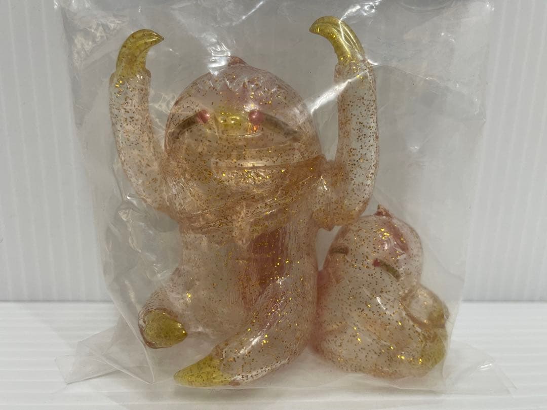 NORAZYA ノラズヤ 低燃費怪獣 アロロ クリア金ラメ成型 限定 ソフビ