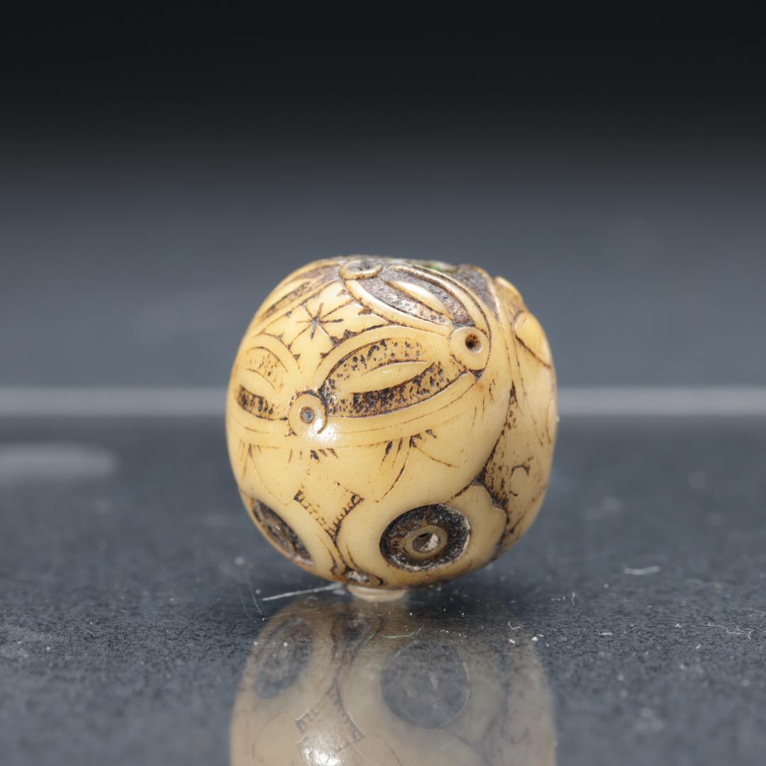 緒締め玉 七宝文 渦 鹿角 骨董 胴乱 印籠 R1446 - メルカリ