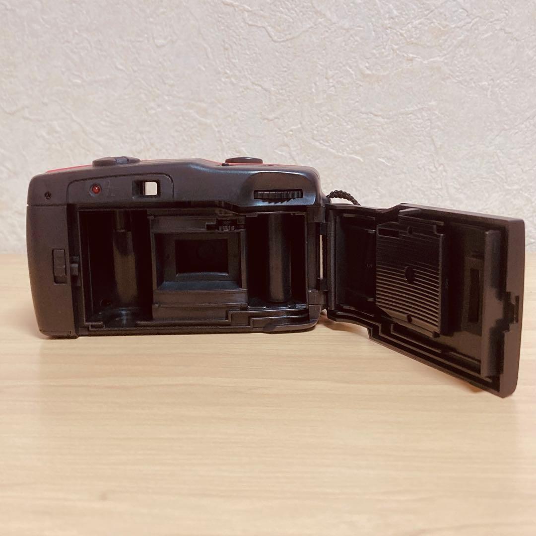 ジャンク品】ハローキティ フィルムカメラ ストラップ付き - メルカリ