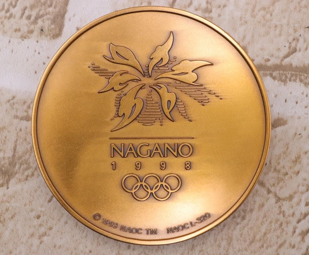 ◇長野オリンピック 公式記念メダル 純銀 ブロンズ 箱付き