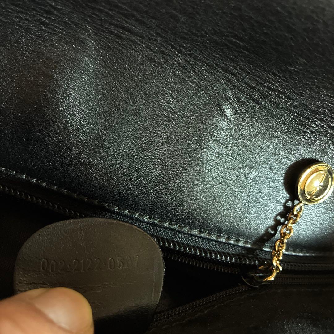 【初売り】GUCCI ブラック レザーハンドバッグ
