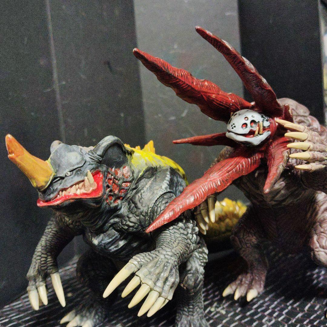 ウルトラ怪獣DXシンネロンガ.シンガボラ（ムービーモンスター）