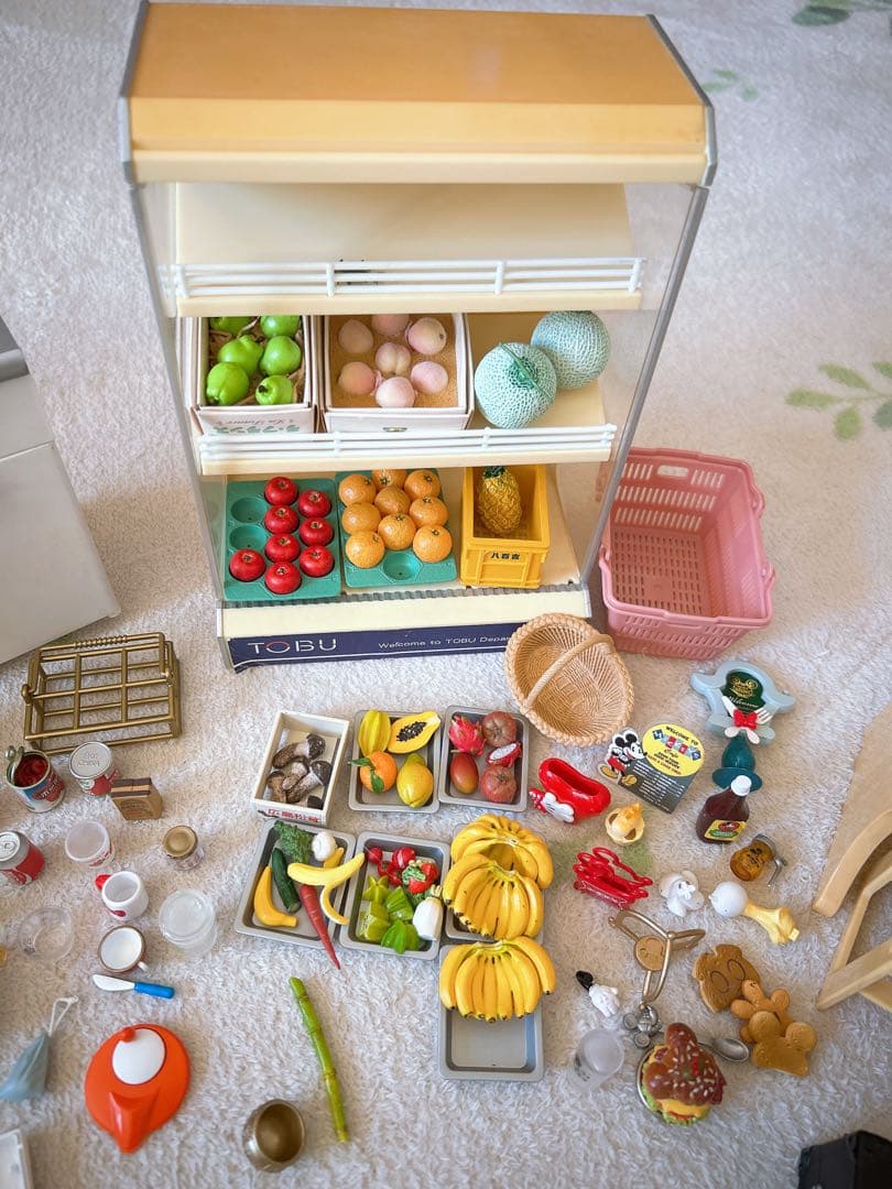 リーメント　流し台　勉強机　ケーキショーケースなど