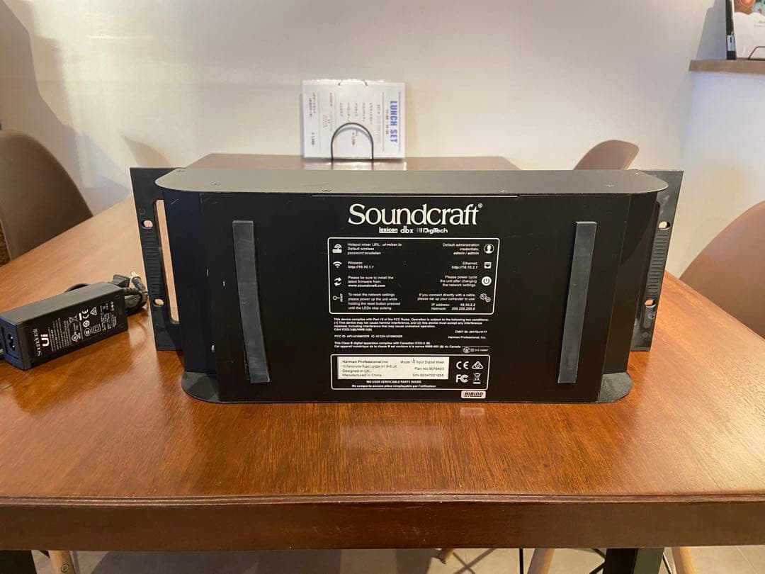 Soundcraft ui16 デジタルミキサー