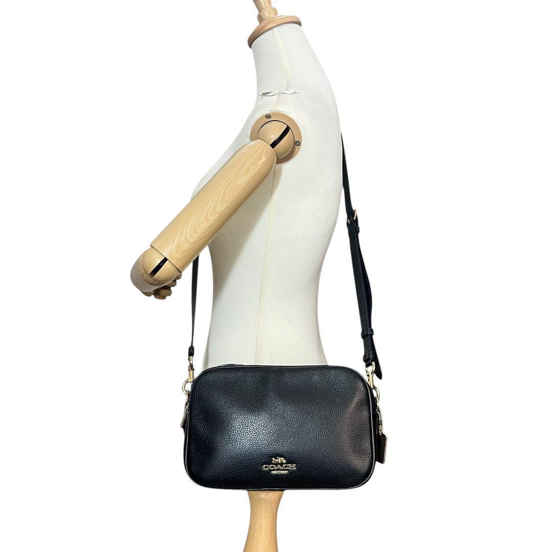 極美品　コーチ　ジェス　2層　ショルダーバッグ　レザー　シボ革　斜め掛　ブラック