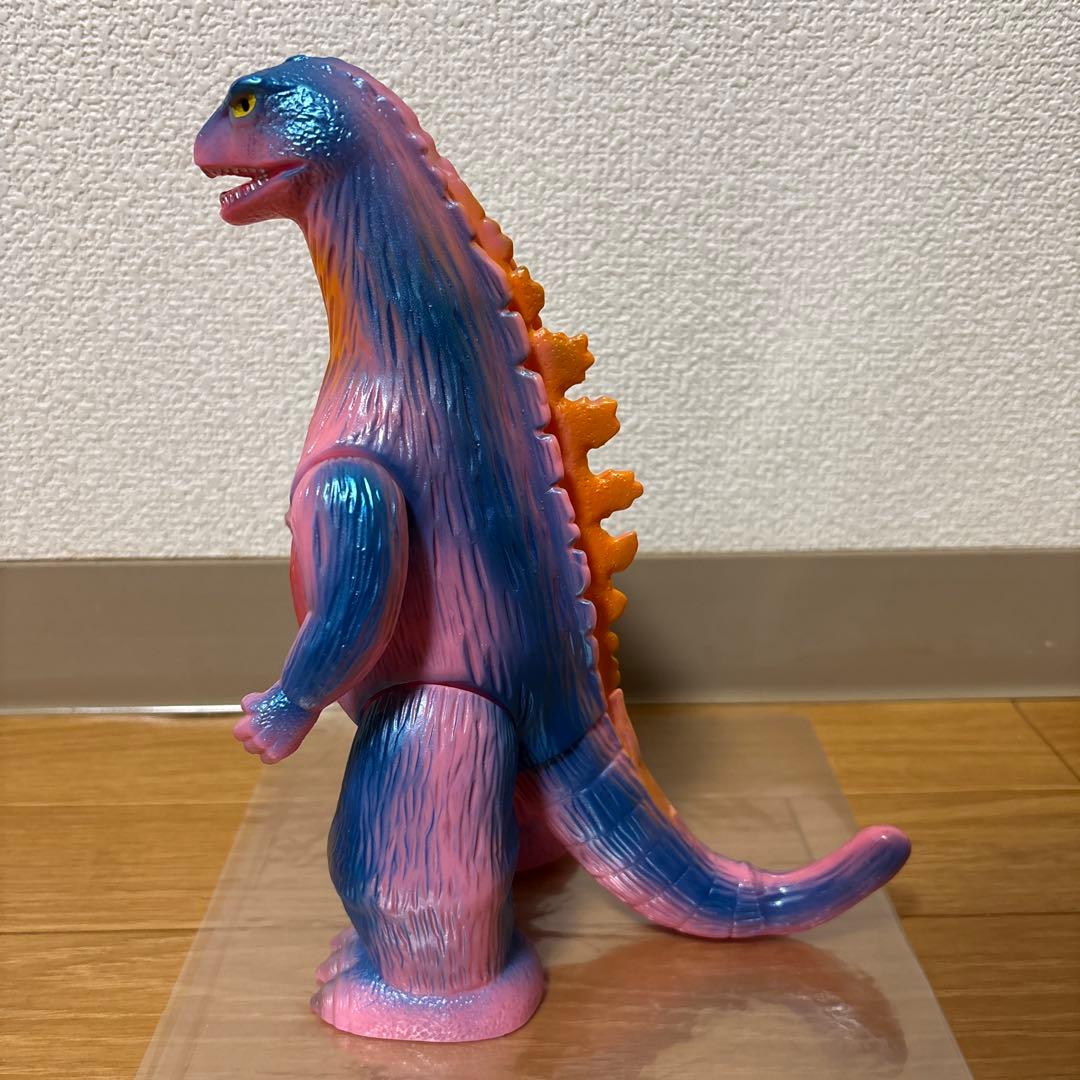 ブルマァク　ゴジラ　プラモ版　ピンク　ソフビ　美品