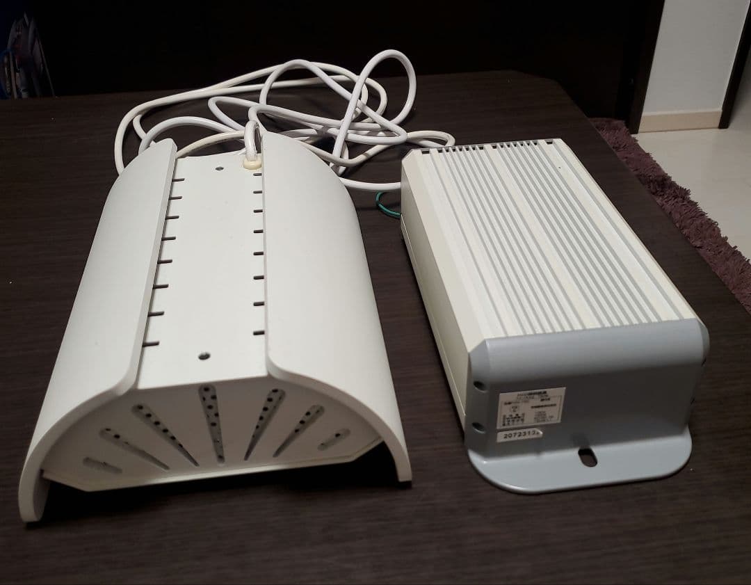 カミハタ ファンネル2 8000K 水槽用ライト ホワイト