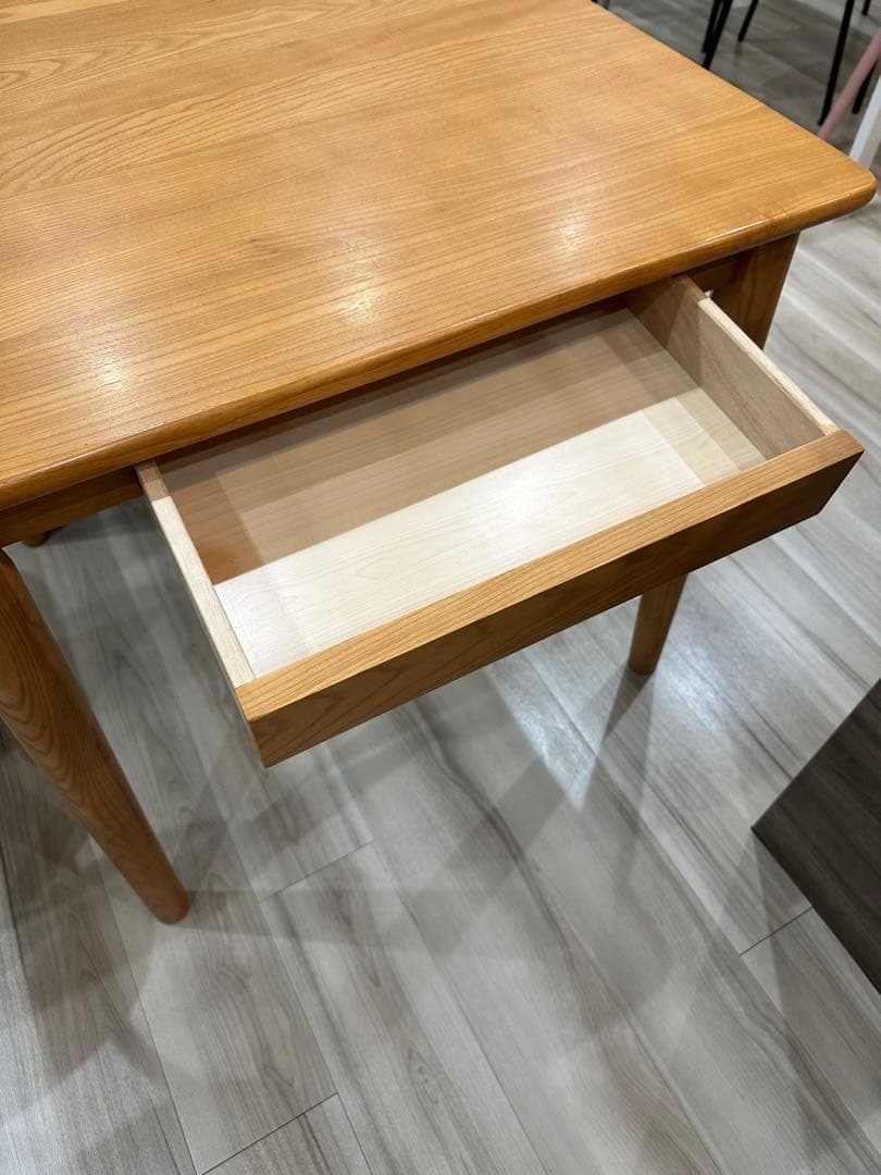 ナチュラルウッド 四角形テーブル 引き出し付き