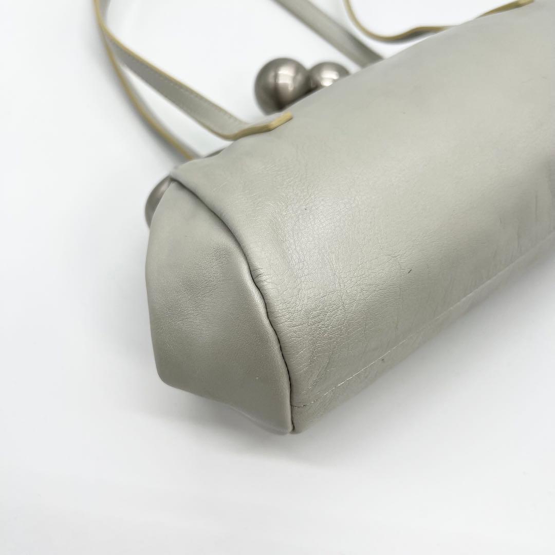 希少カラー✨kawa-kawa　ショルダーバッグ　がま口　レザー　ライトグレー