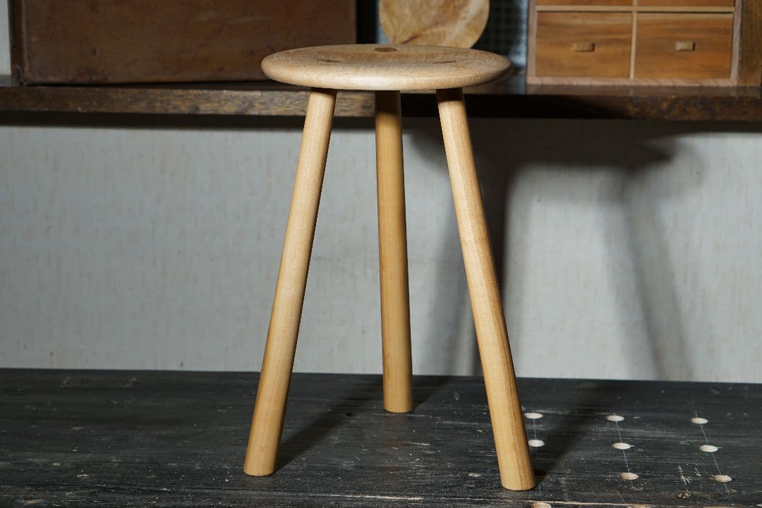 ​【水目桜】無垢材のスツール｜水目桜 カバ 椅子 サイドテーブル キッチン 花台