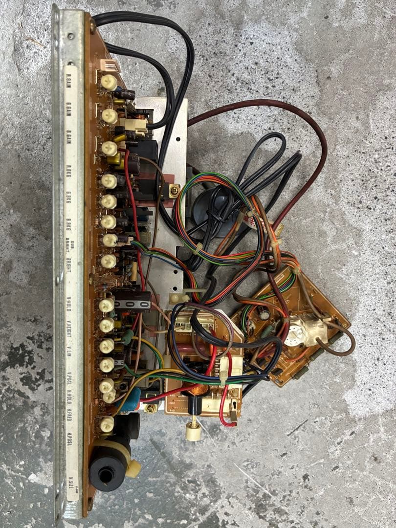 ブラウン管19インチモニター、モニター基板1式 TOEI TC-HV192