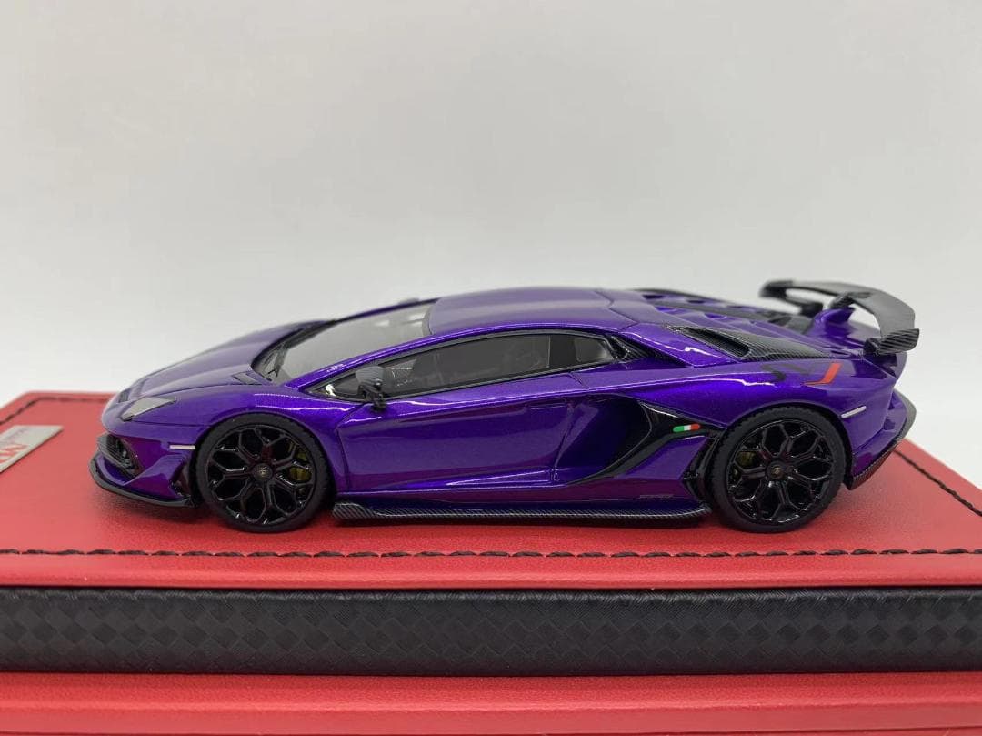 MR 1/43ランボルギーニ Aventador SVJ 紫