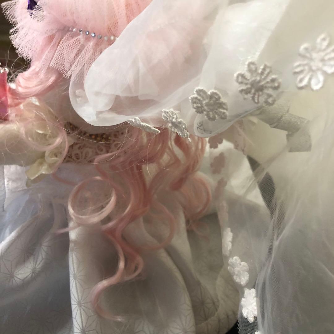 Hello Kitty ハローキティの美しいウェディングドレス