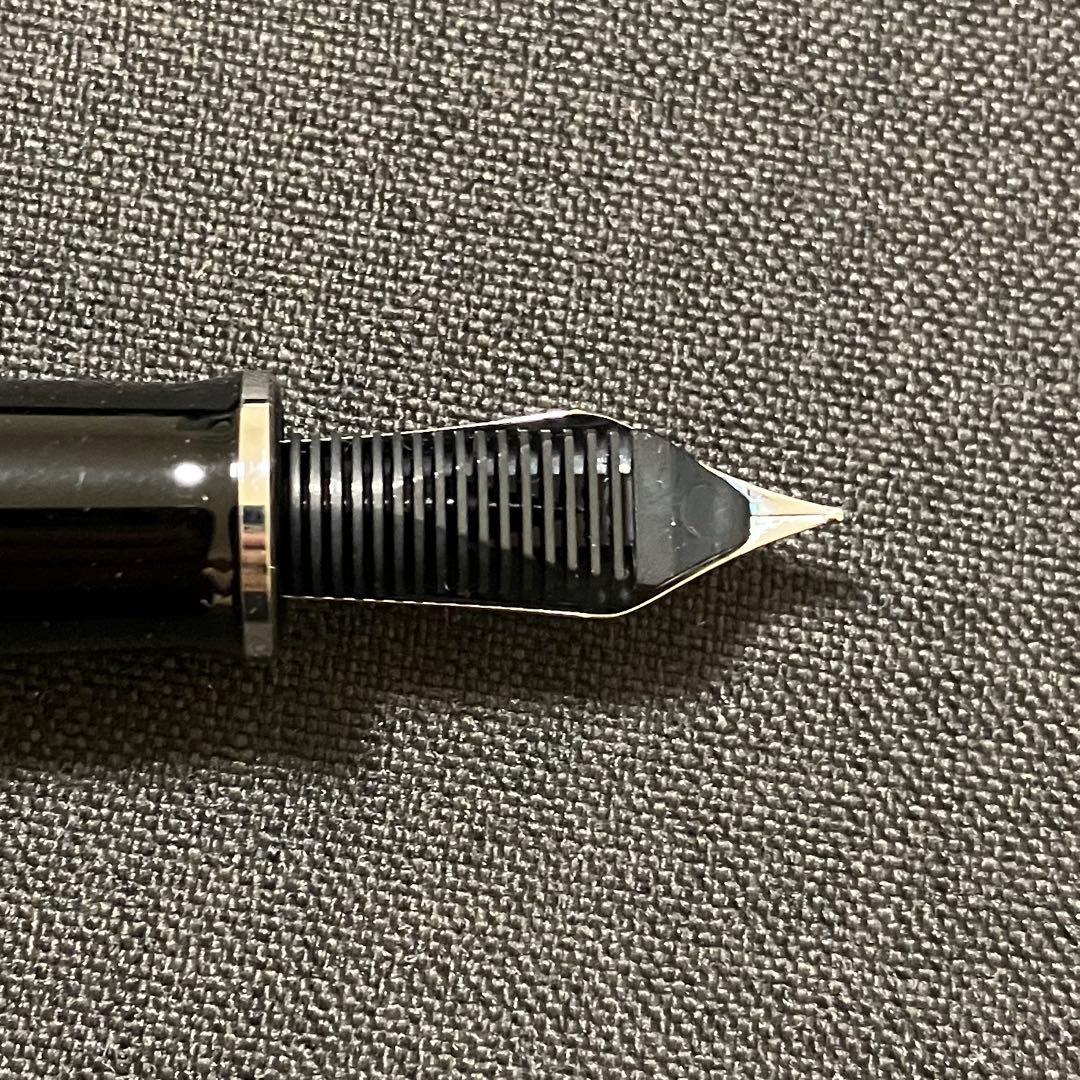 ペリカン オーシャンスワール 万年筆 EF 限定 - メルカリ