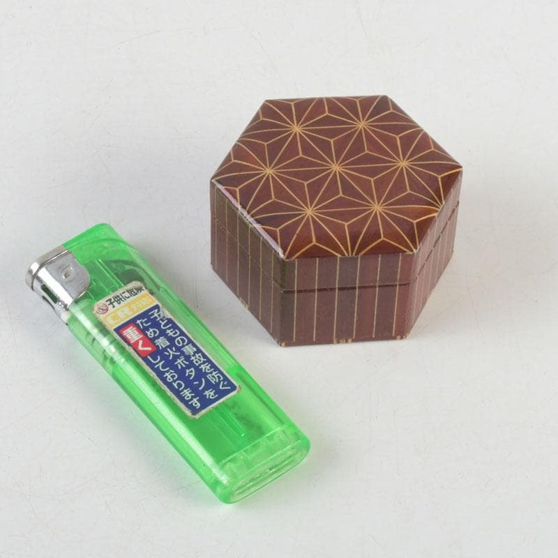 茶道具 鷹の巣 箱根寄木細工 六角香合 箱付 V 9703