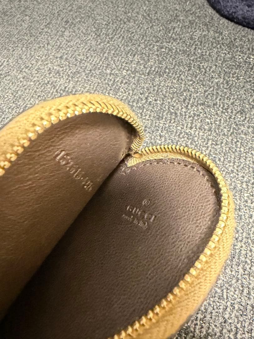GUCCI ハートケース