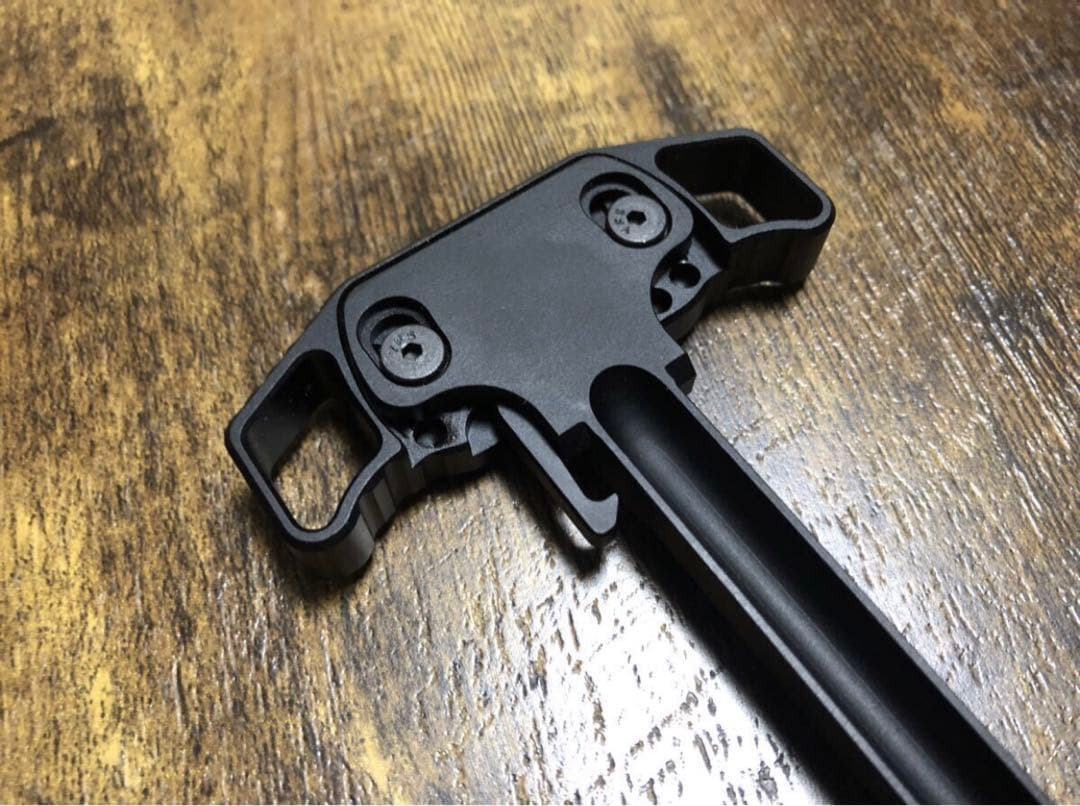 実物 battlearms チャージングハンドル