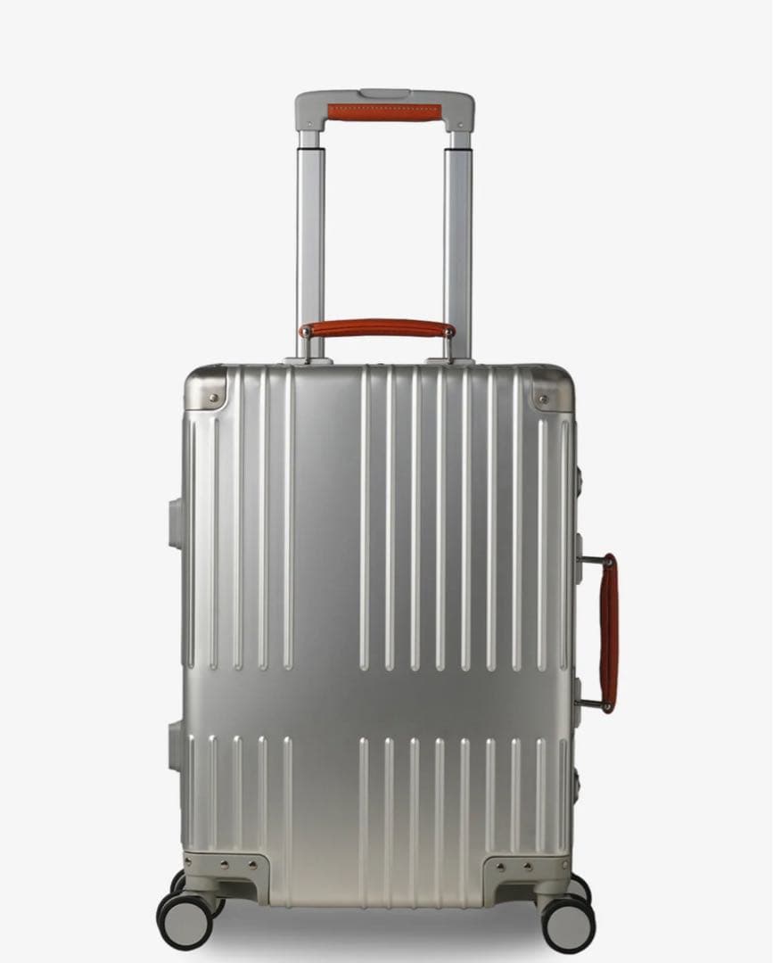 イノベーターSterling Silver 36L Cabin シルバー