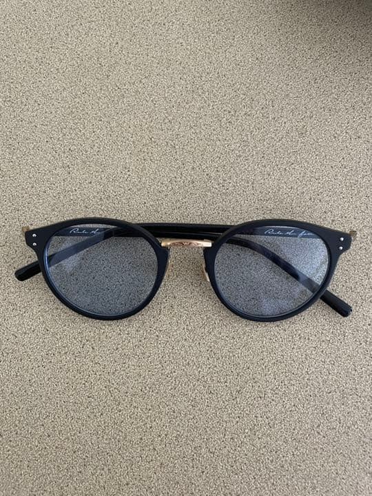 RULE THE FATE サングラス（ケース付き）