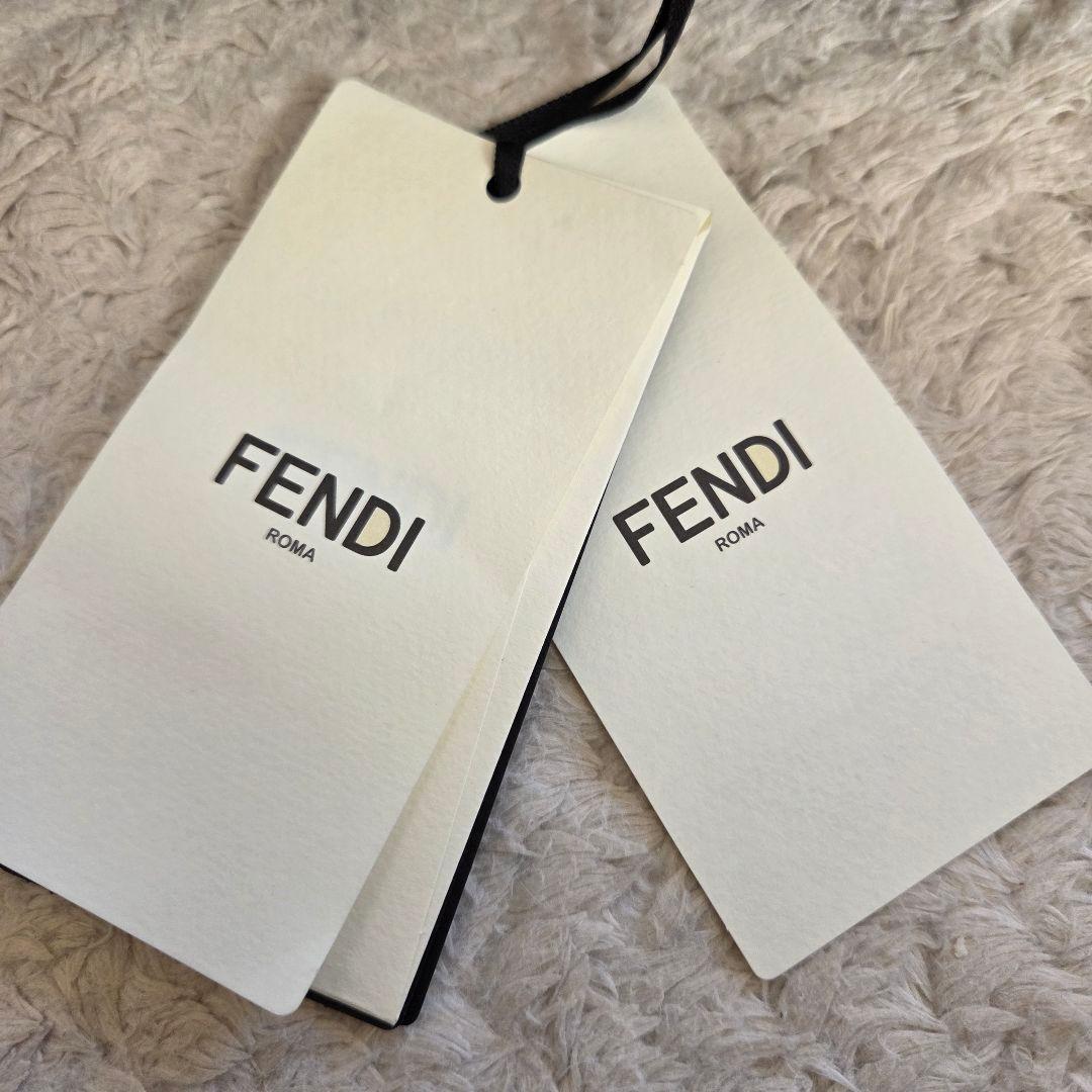 新品　フェンディ　ズッカ　パーカー　フーディ　ブラック　ユニセックス