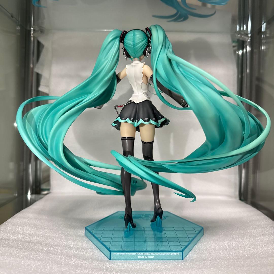 グッドスマイルカンパニー 初音ミク NT 1/8スケールフィギュア