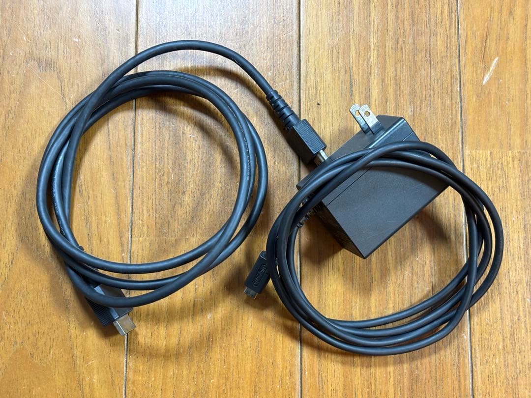 任天堂スイッチ　ドック　HDMIケーブル　充電ケーブル