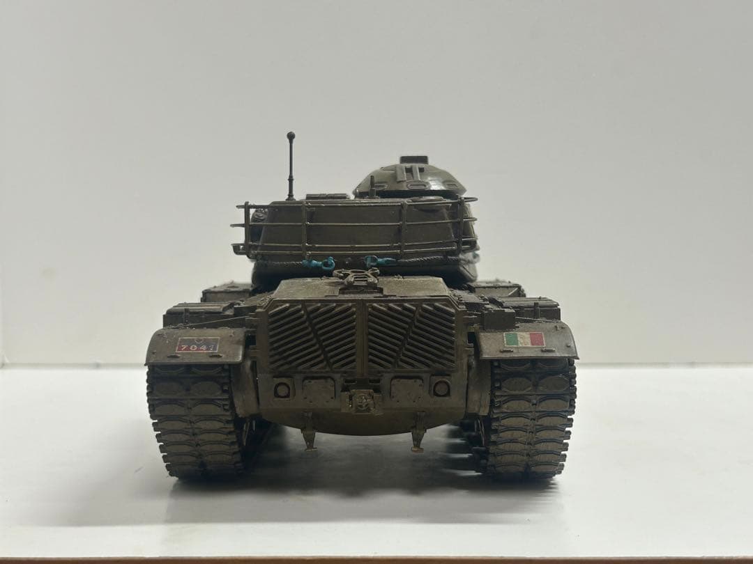 タミヤ 1/35 M60A1 完成品 戦車 模型 プラモデル イタリア