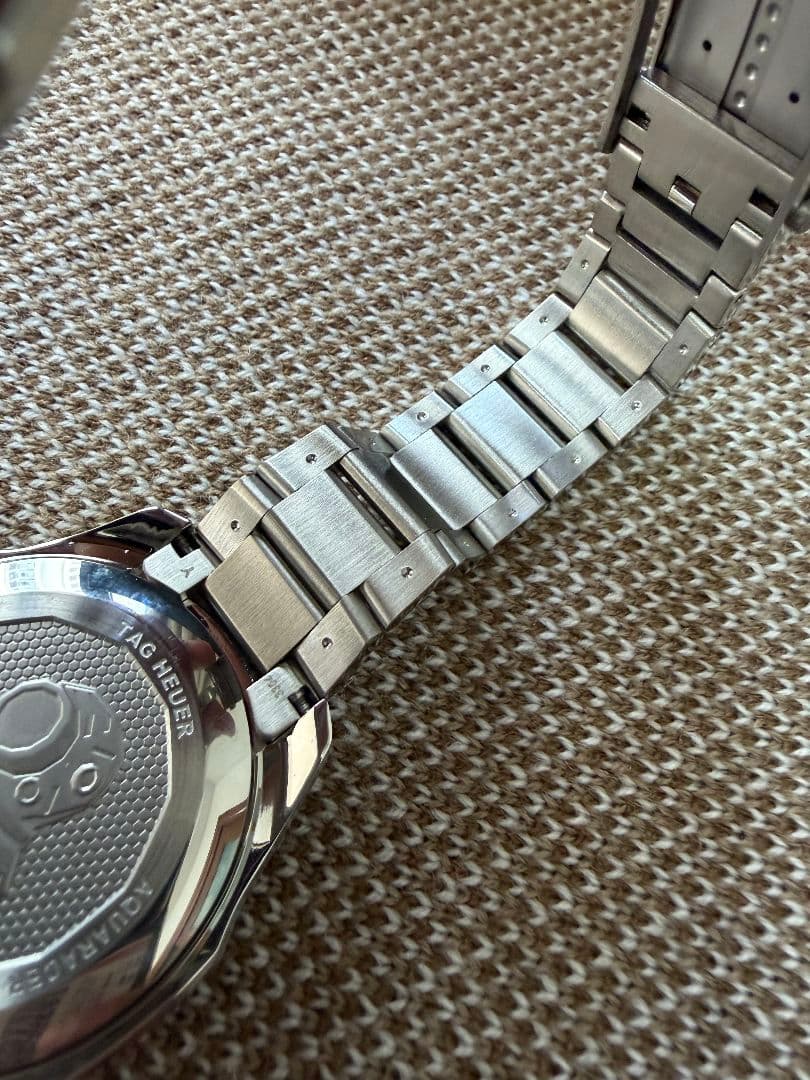 タグホイヤー アクアレーサー プロフェッショナル WBP201B.BA0632